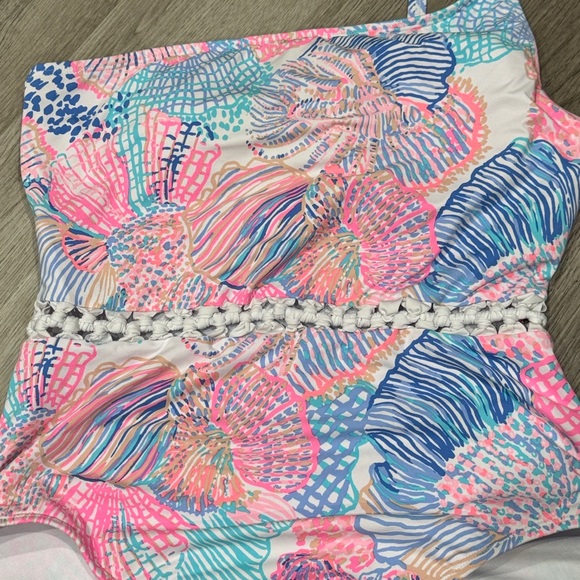 Tarly One-Piece
Swimsuit - Picture 3 of 3